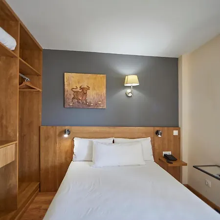 Nura & 4* Santa Ponça