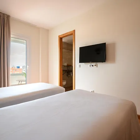 Nura & 4* Santa Ponsa