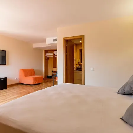 Nura & 4* Santa Ponça