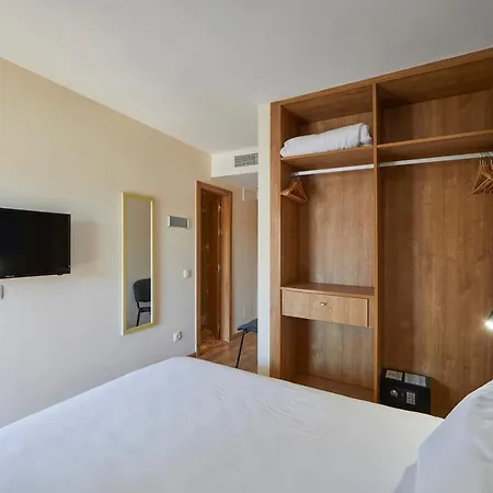 Nura & 4* Santa Ponsa
